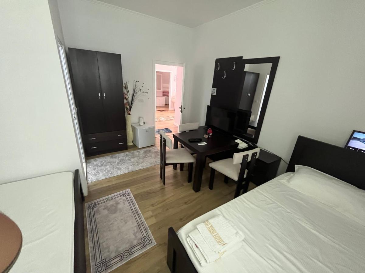 Bujtina Cela 베라트 외부 사진